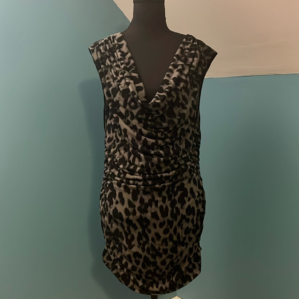 Torrid Leopard Print Drop Front Fitted Dress Size… - image 1